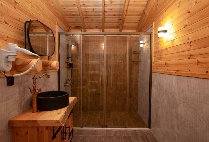 בקתה סטנדרטית, Mukha Ormanli