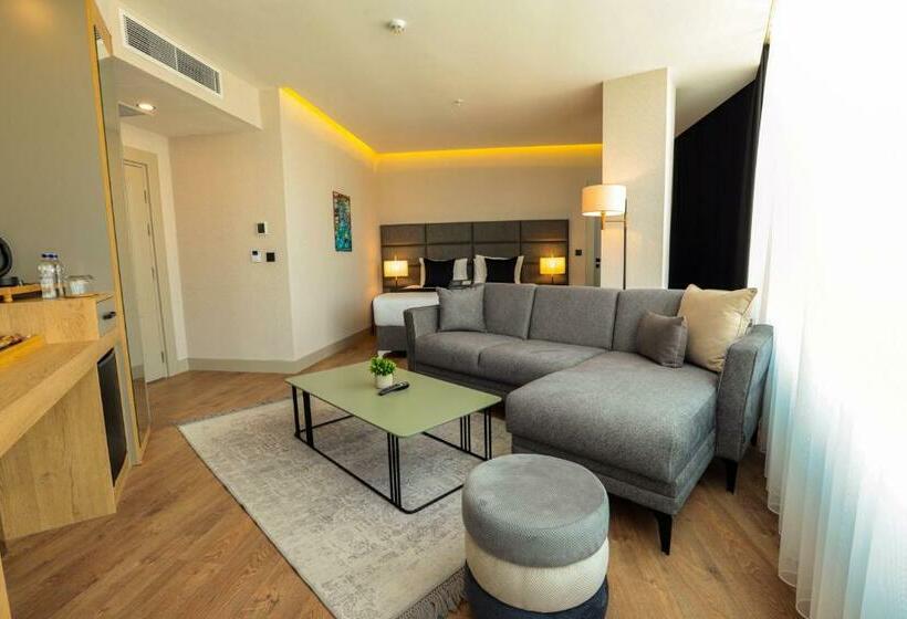 جناح ديلوكس سرير كينج, Brand Business