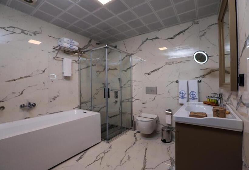 جناح ديلوكس سرير كينج, Brand Business