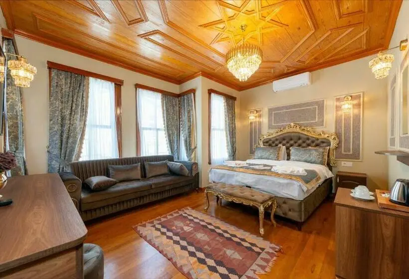 デラックストリプルルーム, Brown Mansion Oldcity