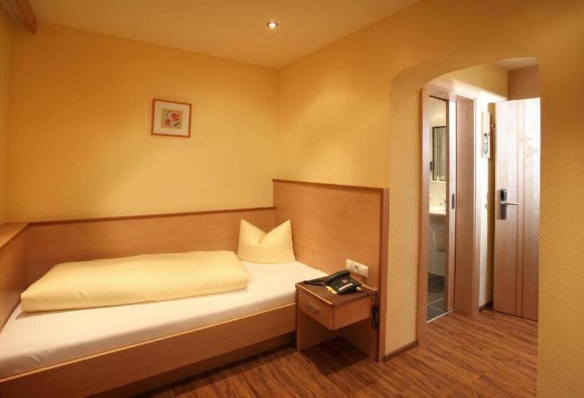 带阳台的标准单人间, Garni Hanni