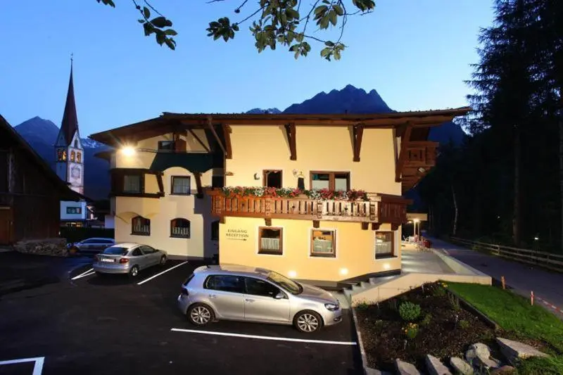 エコノミールーム, Garni Hanni