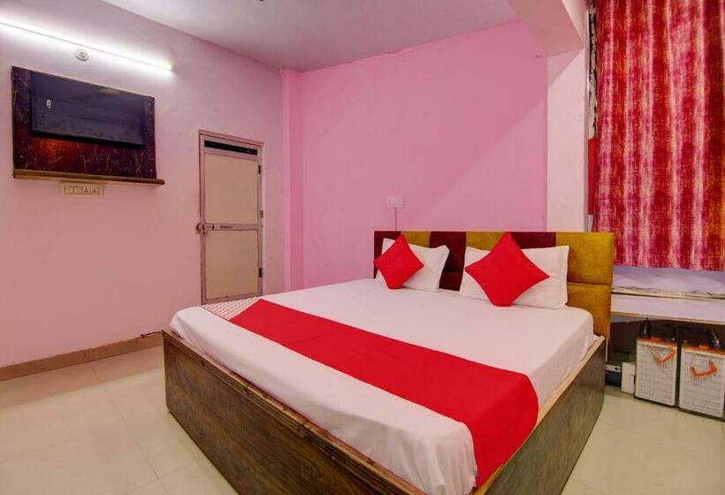 חדר קלאסי לשלושה, Oyo Flagship Mountain Valley Guest House