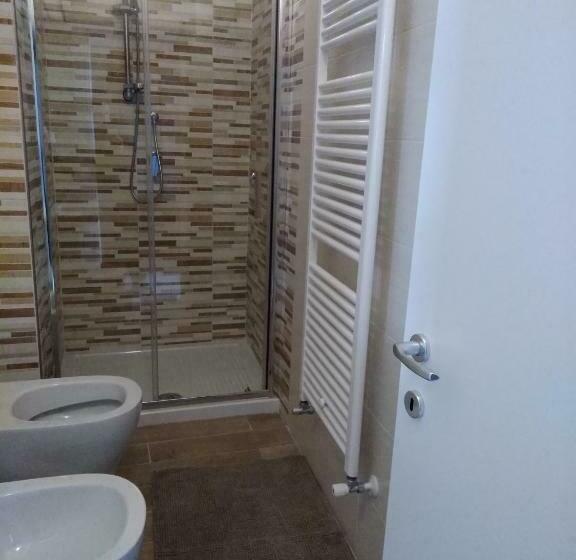 اتاق استاندارد چهار تخته, B&b Al Cortile