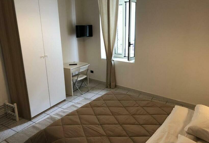 اتاق استاندارد چهار تخته, B&b Al Cortile