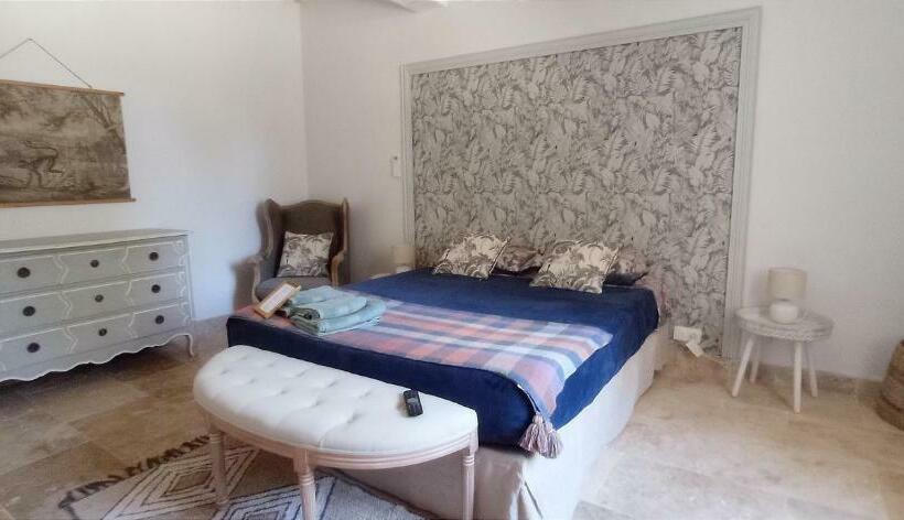 اتاق خانوادگی, Le Mas Neuf 1752