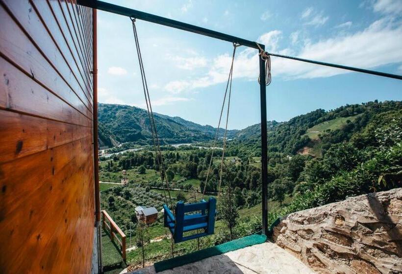 庭の見える１ベッドルームアパートメント, Green Hill Apart