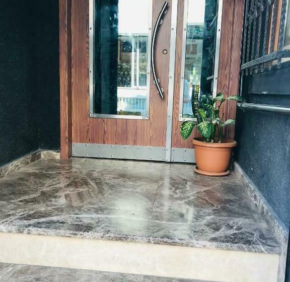 1ベッドルームアパートメント, Halil Bey Konağı