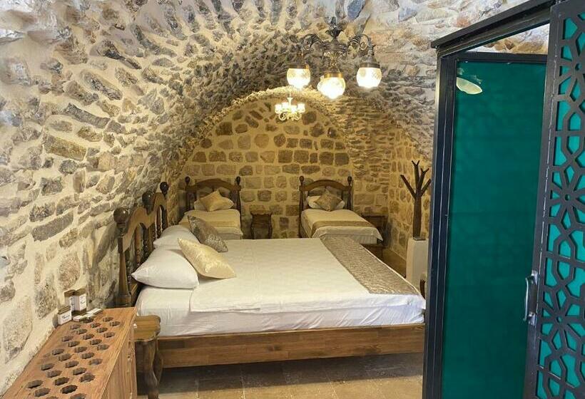 اتاق خانوادگی با سرویس بهداشتی مشترک, Hanedan Konağı Butik Otel