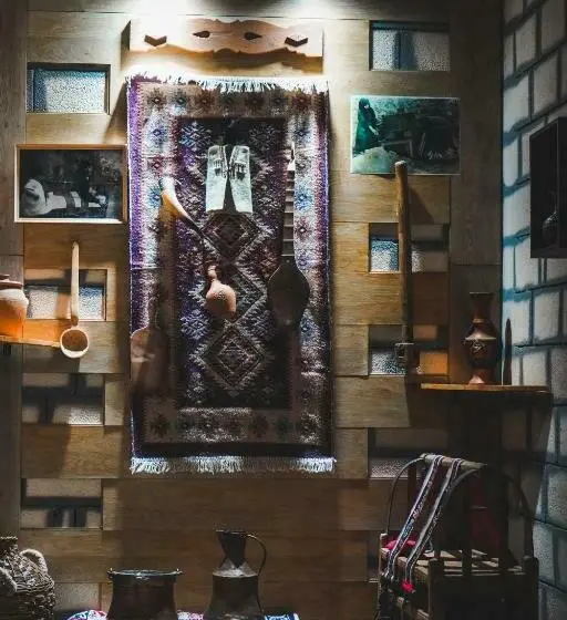 اتاق استاندارد با چشم‌انداز کوهستان, Fiten House