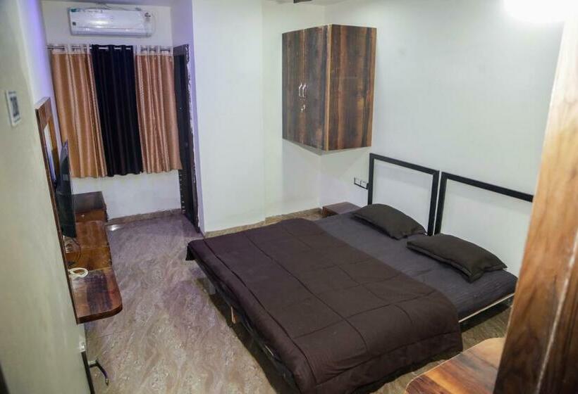 اتاق استاندارد, Kiwi Inn