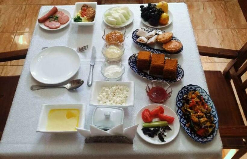 Номер Deluxe, Sarbon Plaza