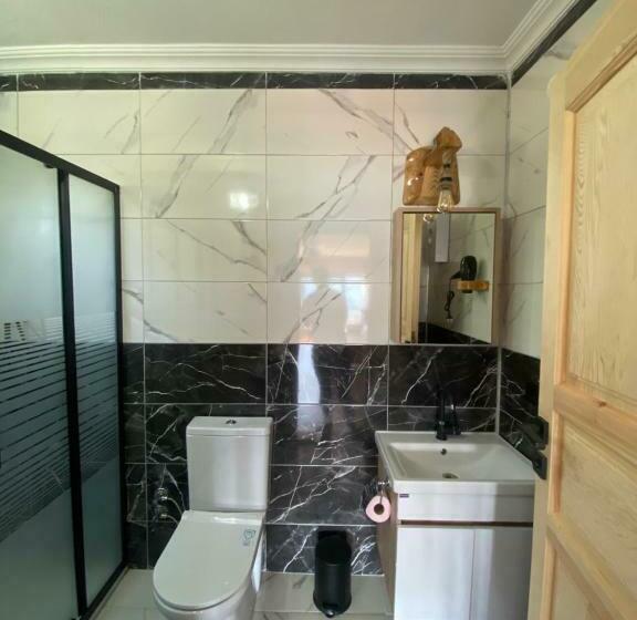 マウンテンビュースイート, Soonsuitapart