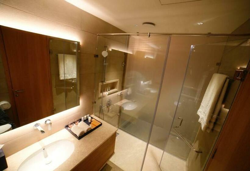 전용 풀장 스위트, Anantam Resort & Spa