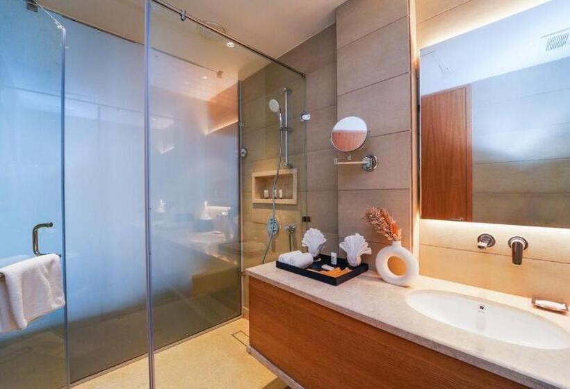 套房配有游泳池, Anantam Resort & Spa