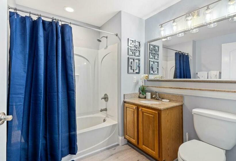 1 Bedroom Apartment Lake View, Blue Heron Beach Resort