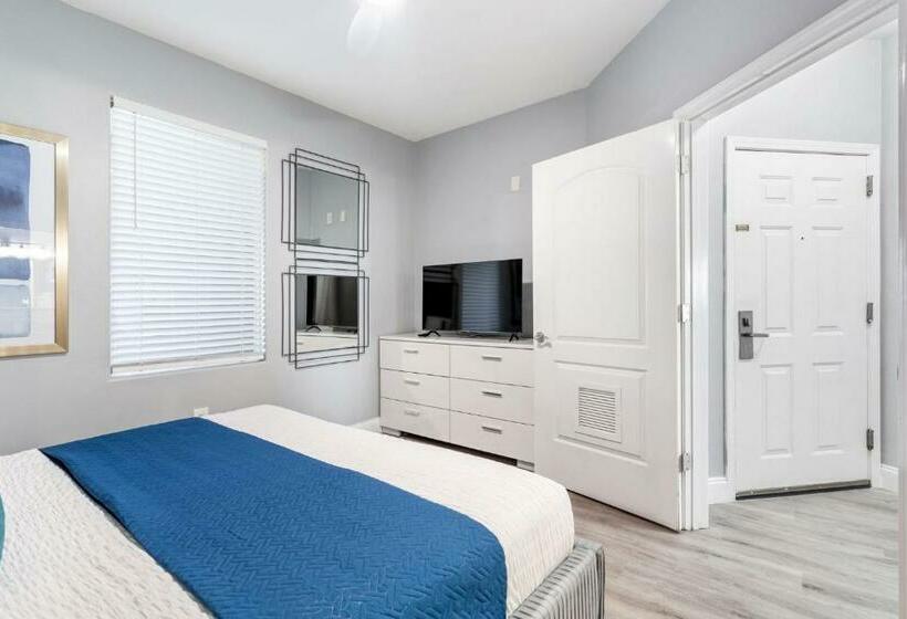 1 Bedroom Apartment Lake View, Blue Heron Beach Resort