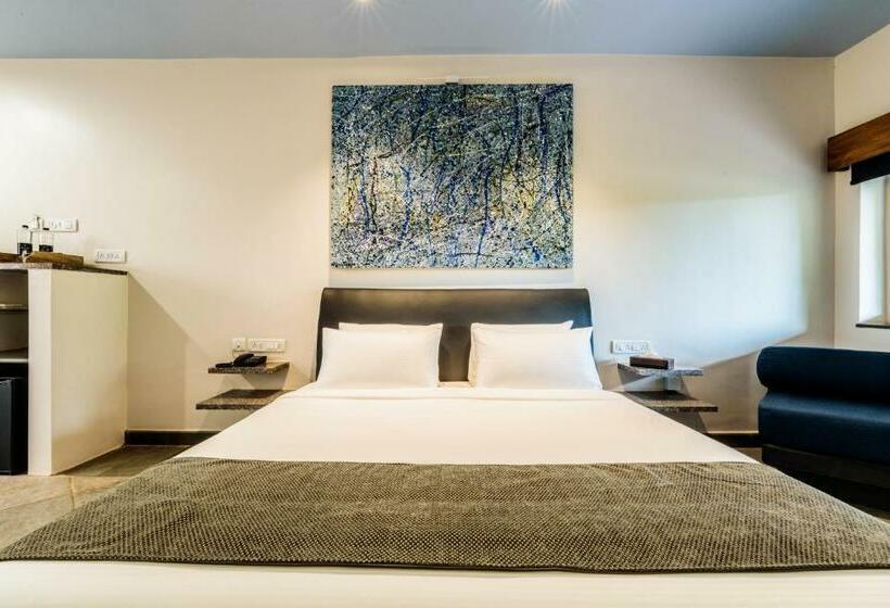 Quarto Deluxe, Argo By Trance