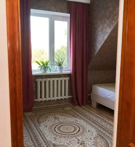اتاق سوپریور خانوادگی, Nomad Hostel