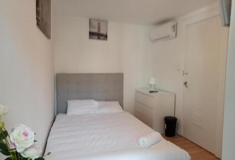 اتاق لوکس, Sylhet Bnb