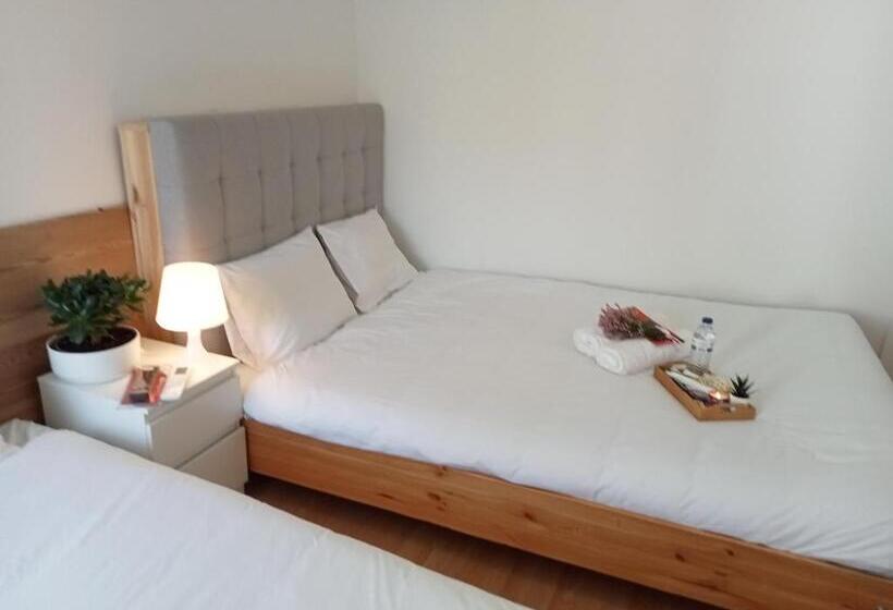 اتاق خانوادگی با سرویس بهداشتی مشترک, Sylhet Bnb