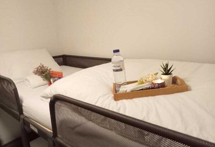 اتاق استاندارد با سرویس بهداشتی مشترک, Sylhet Bnb