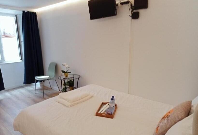 اتاق خانوادگی, Sylhet Bnb