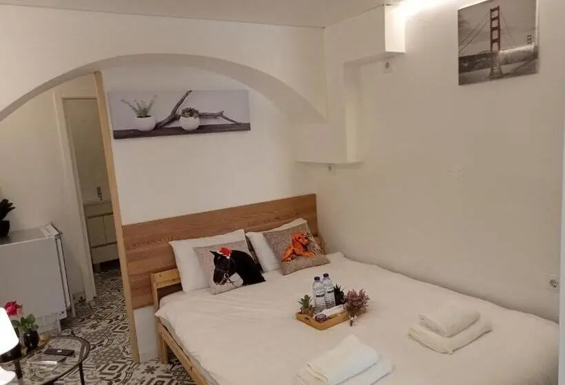 اتاق استاندارد, Sylhet Bnb