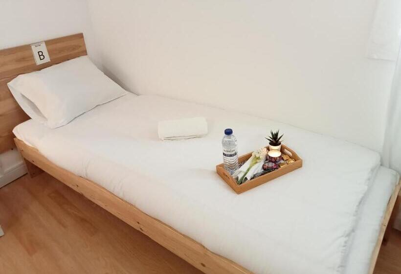 اتاق اکونومی یک تخته, Sylhet Bnb