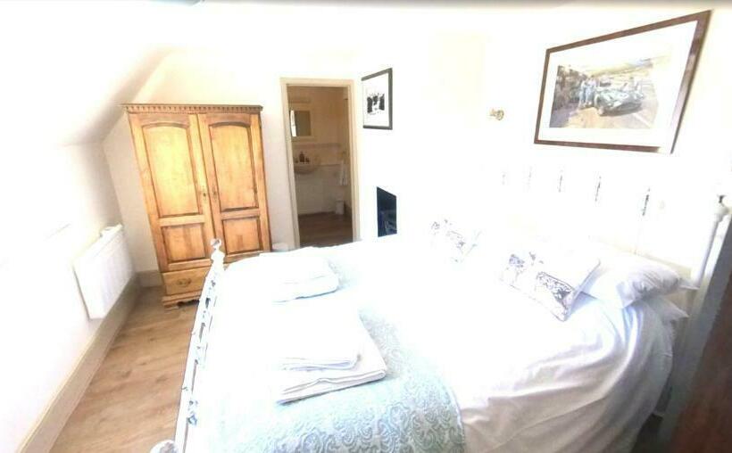 标准间, The Crown, Smallburgh