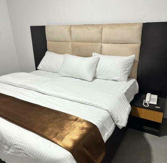 اتاق استاندارد, Maxx Msquare