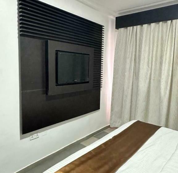 اتاق استاندارد با تخت بزرگ, Maxx Msquare