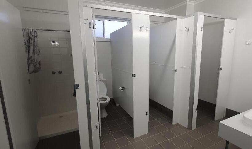 בית, חדר שינה 1, Talbingo Lodge   Selwyn Accommodation