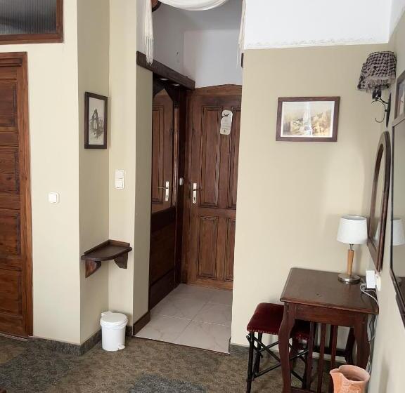 اتاق استاندارد با بالکن, Villa Sagan