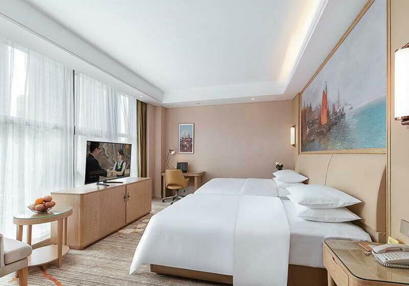 Семейный Номер Deluxe, Vienna Hotel Danyang Glasses City High Speed Railway Station Dabo