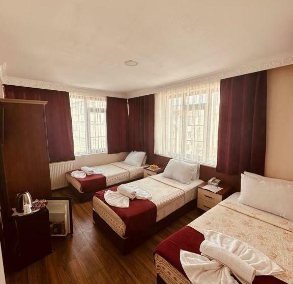 Habitación Triple Estándar, Yunus Otel