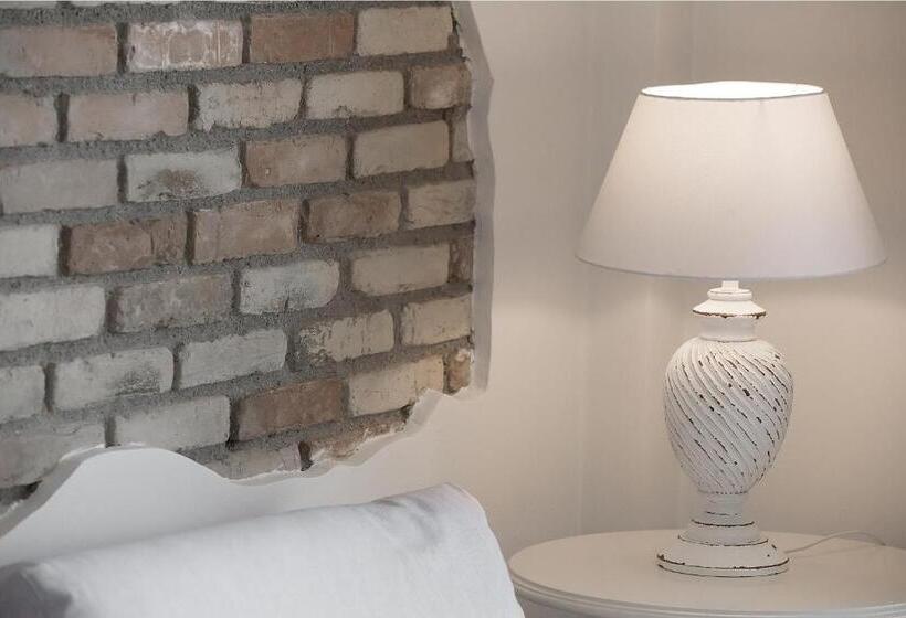 小型套房侧面可观海景, Delfino Blu Wellness Boutique