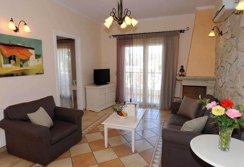 侧面带海景及1个卧室的复式公寓, Delfino Blu Wellness Boutique