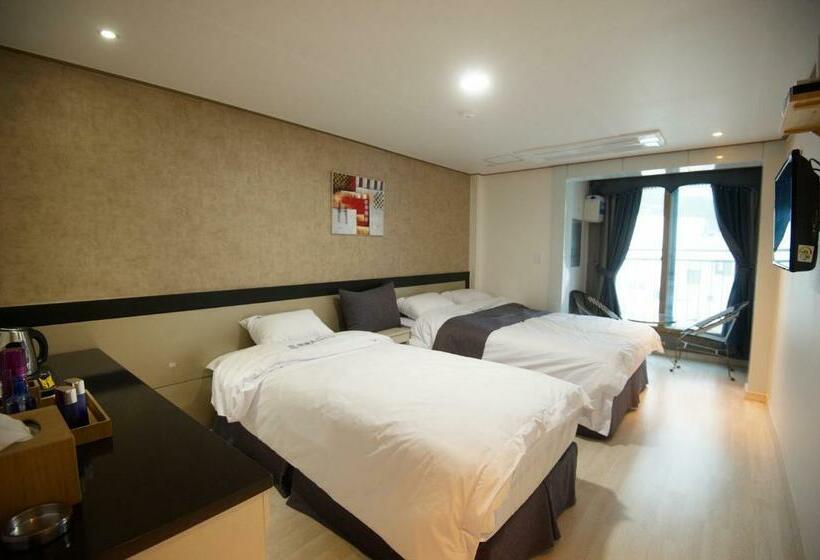 Quarto deluxe, Dorcas Tourist Hostel