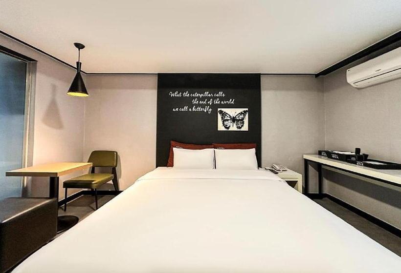 Chambre Standard avec Balcon, Box