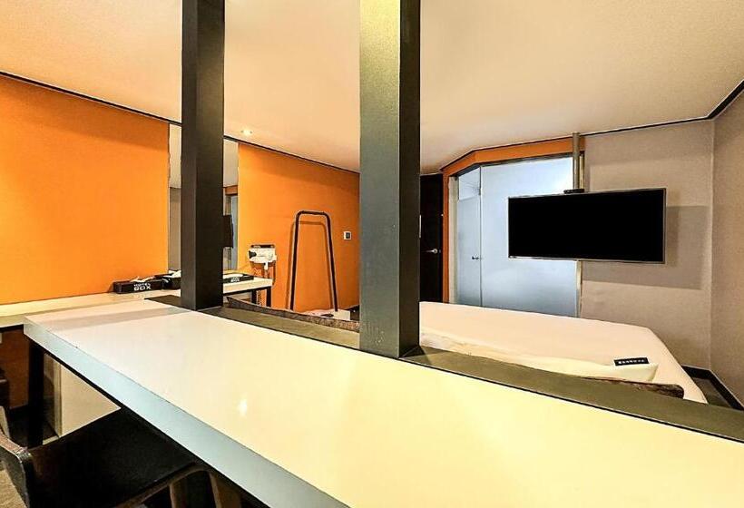 Chambre Standard avec Balcon, Box