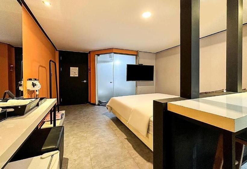 Chambre Standard avec Balcon, Box