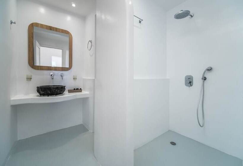 سوئیت دولوکس با چشمانداز, Serenità Luxury Suites