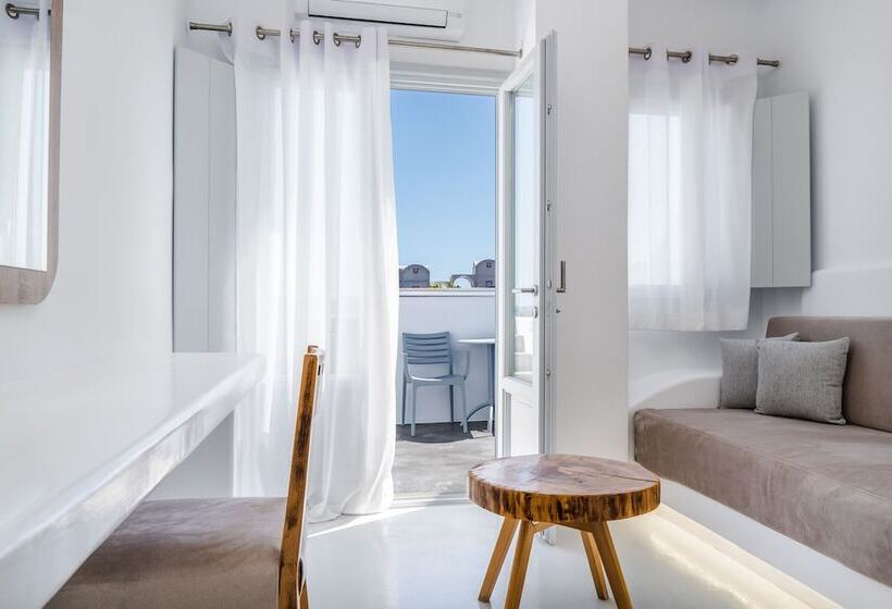 سوئیت دولوکس با چشمانداز, Serenità Luxury Suites