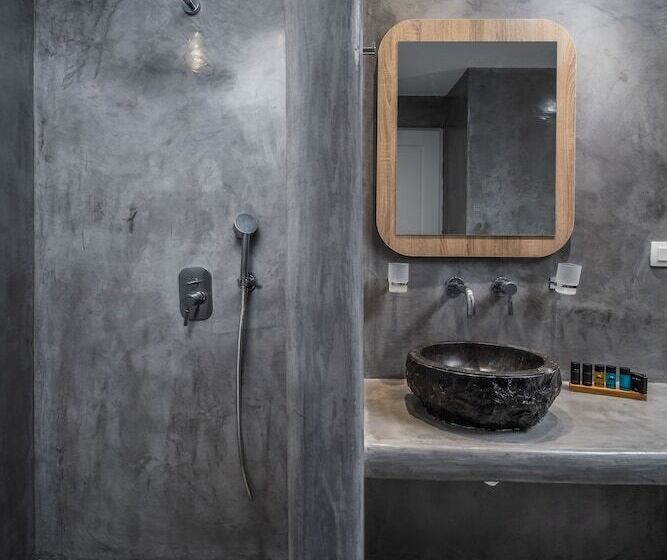 سوئیت با چشمانداز, Serenità Luxury Suites