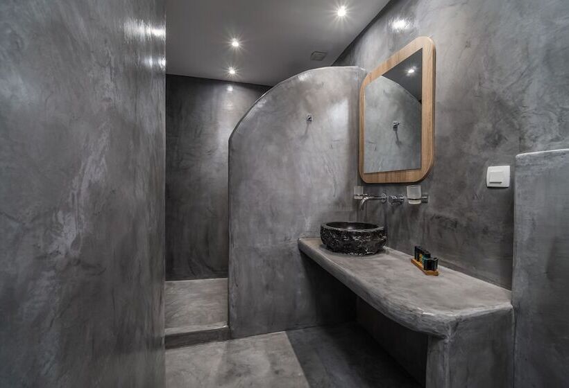 سوئیت با چشمانداز, Serenità Luxury Suites