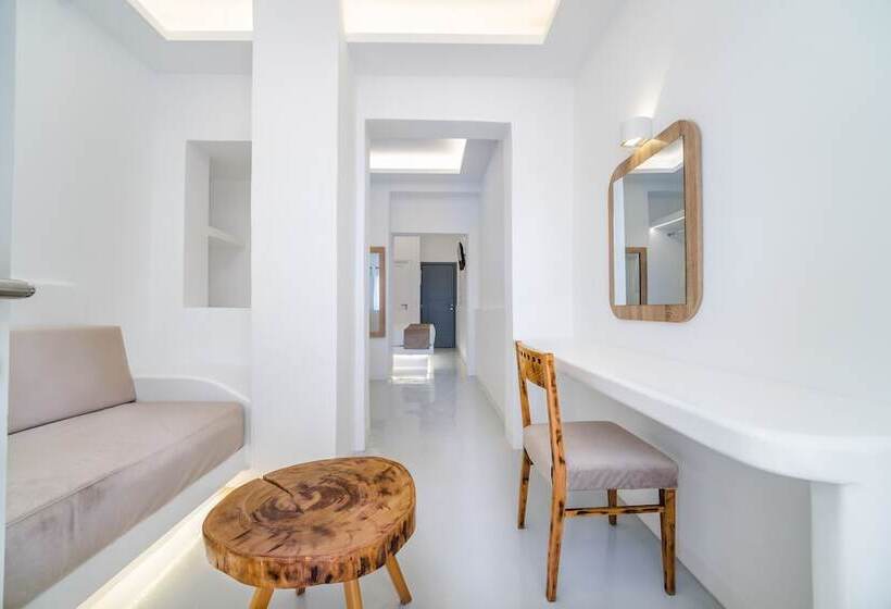 سوئیت دولوکس با چشمانداز, Serenità Luxury Suites