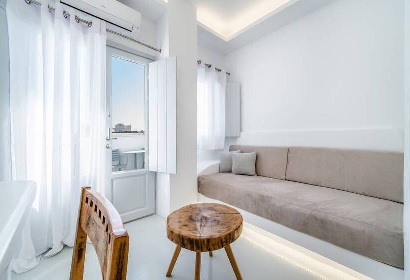 سوئیت دولوکس با چشمانداز, Serenità Luxury Suites