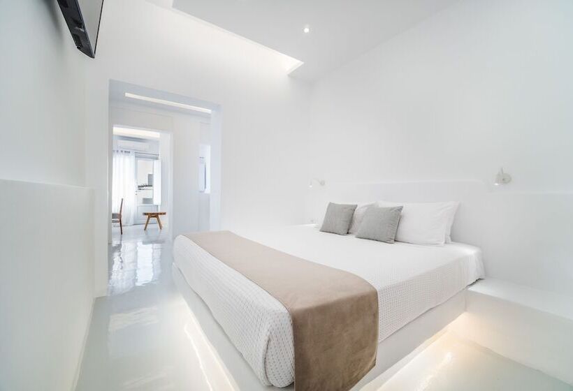 سوئیت دولوکس با چشمانداز, Serenità Luxury Suites