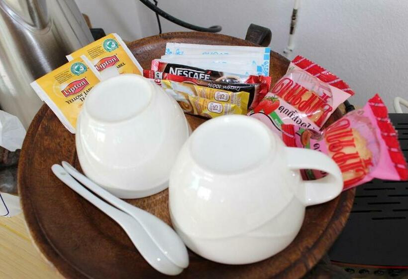 חדק דלוקס עם ג'קוזי, Changpai Hill